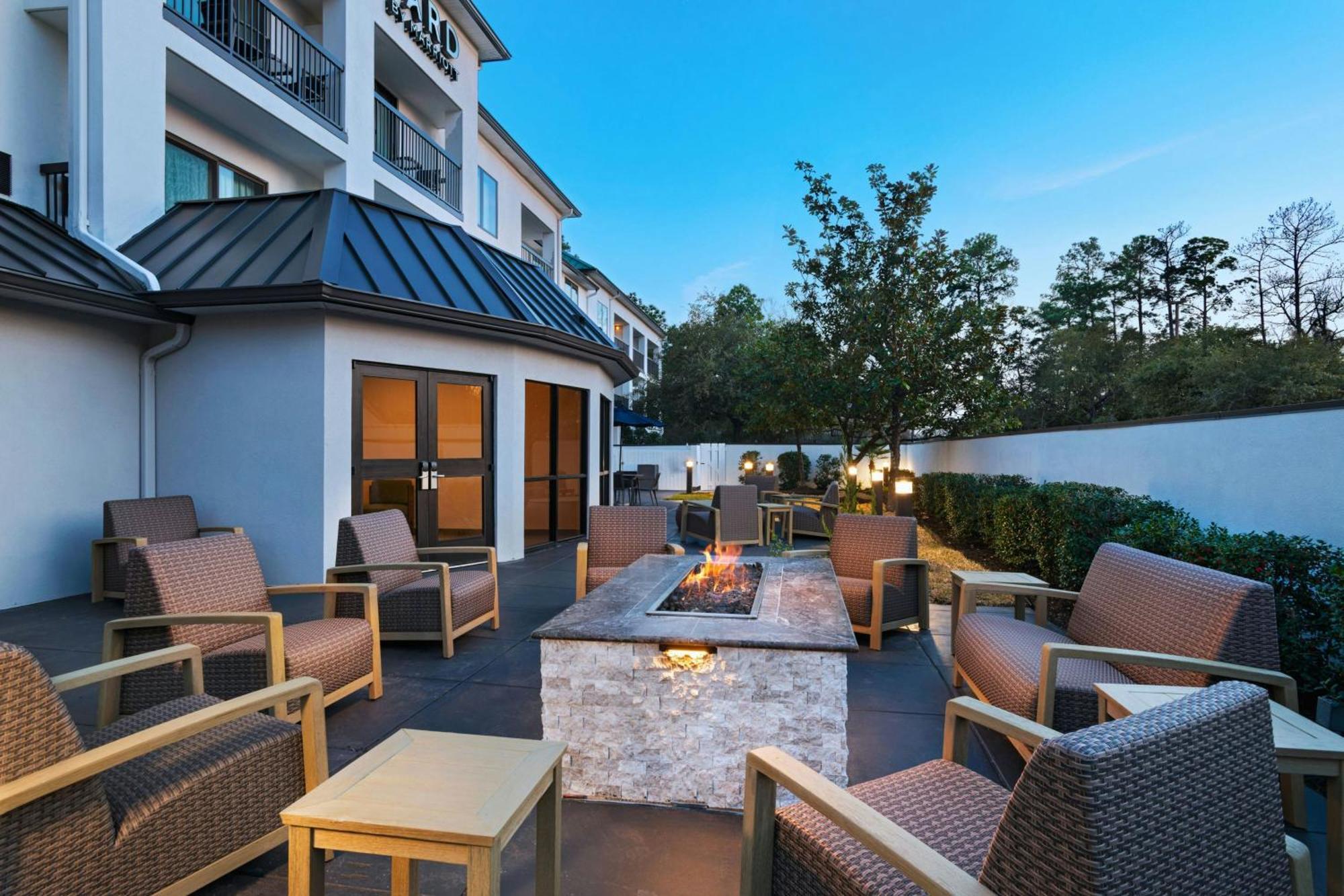 Courtyard Houston The Woodlands Otel Dış mekan fotoğraf